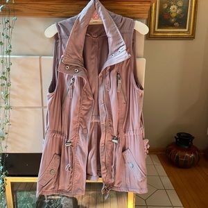 Zip-up Utility Vest
